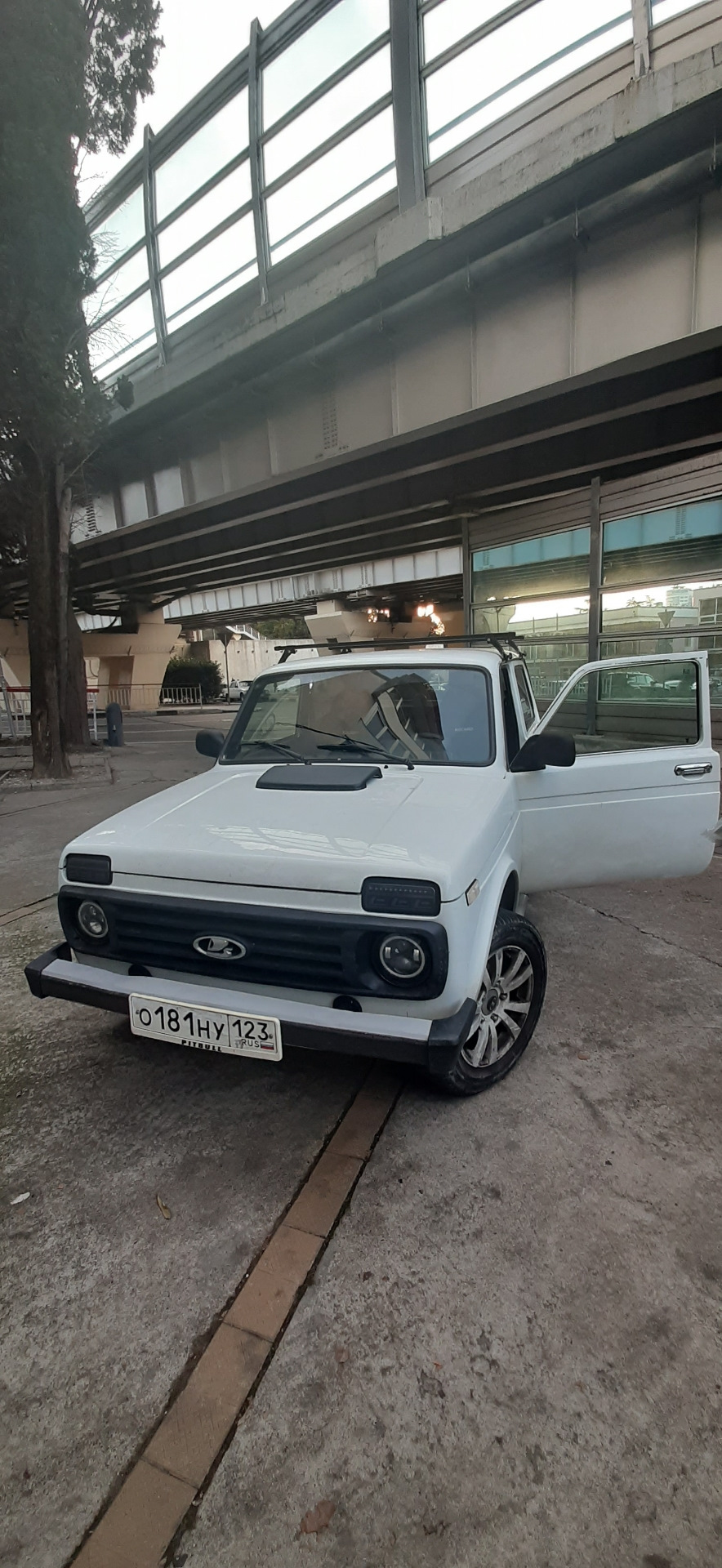 Аукцион щедрости — Lada 4x4 3D, 1,7 л, 2014 года | продажа машины | DRIVE2