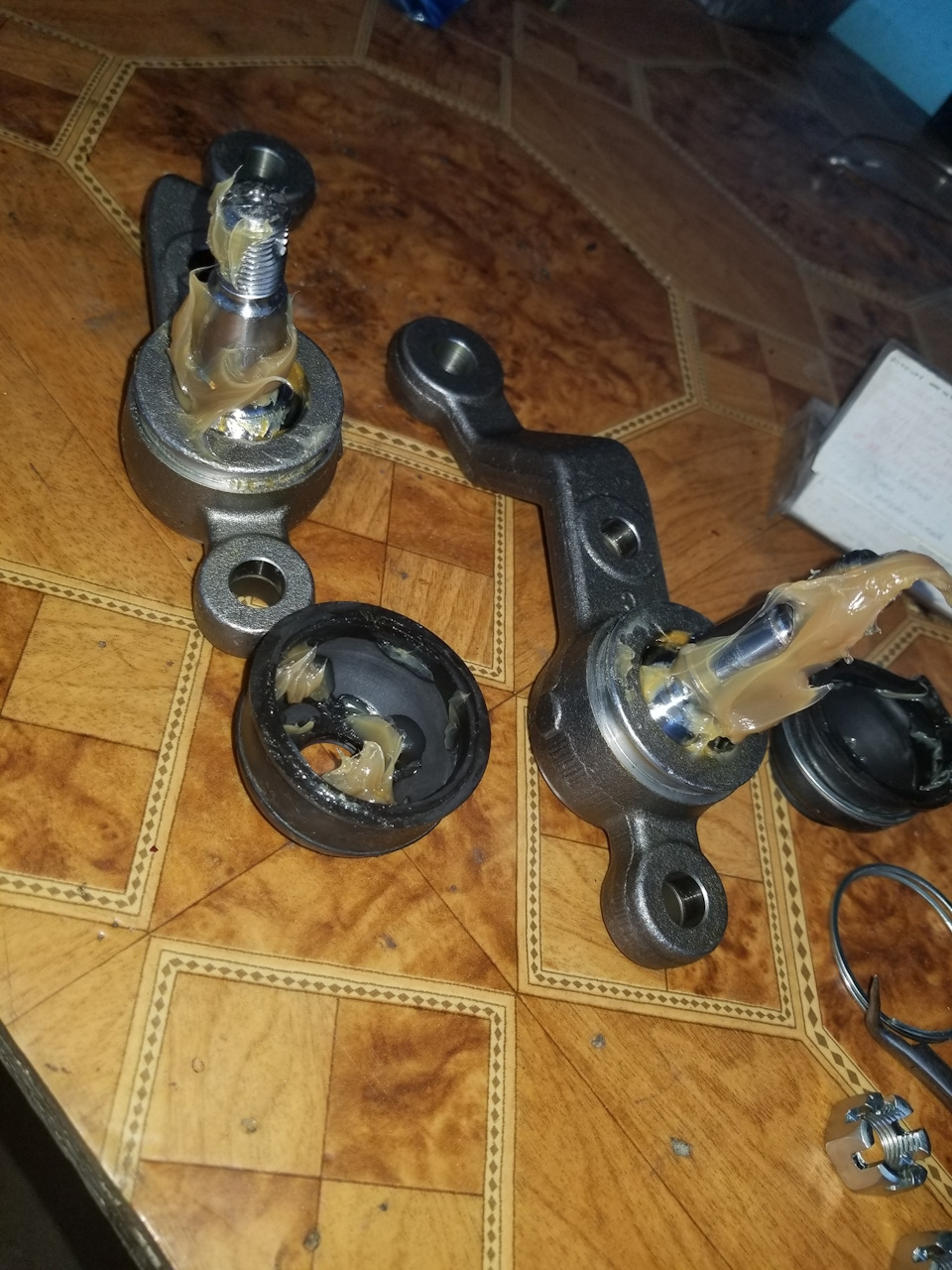 шаровые опоры перед — Lexus GS (JZS160), 4 л, 1998 года | плановое ТО ...