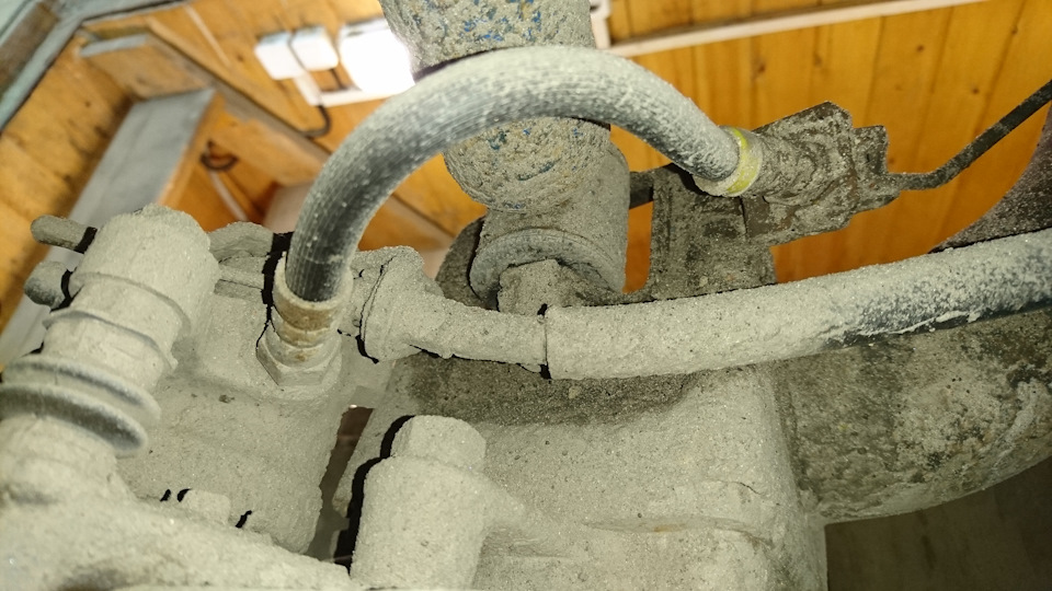 Замена тросов стояночного тормоза. — Lada Калина Спорт, 1,6 л, 2012 ...