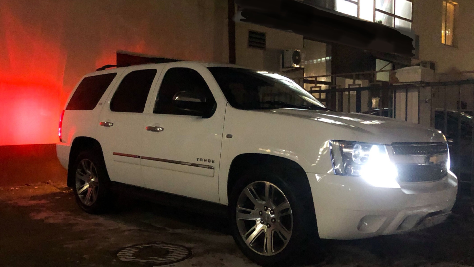 Chevrolet Tahoe (GMT900) 5.3 бензиновый 2013 | на DRIVE2