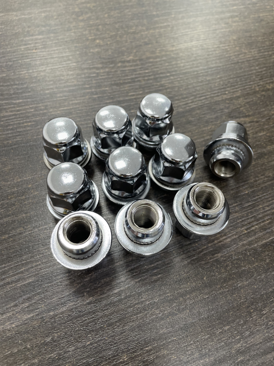 Гайка 733844 Cr M12X1,25 Хром высота 37,5 мм Прессшайба Nissan Infiniti, Диаметр носика 20мм, плоская ключ 21 — Infiniti FX (2G). Запчасти на фото: 733844CR