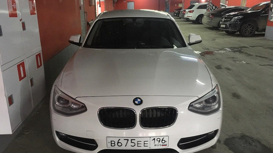 Сколько объем тормозной жидкости в системе доя замены? — BMW 1 series ...