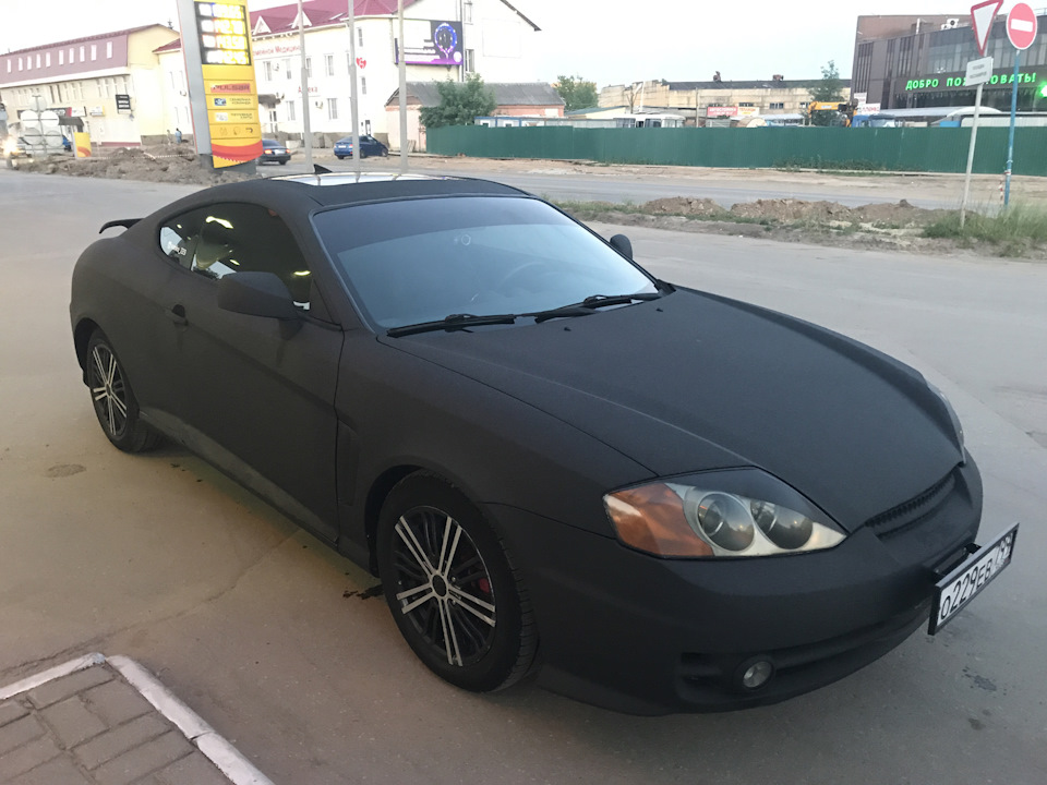 Hyundai Tiburon черный