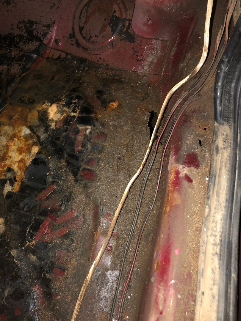 Побелел пластик салона после мойки — Volkswagen Golf Mk2, 1,6 л, 1991 ...