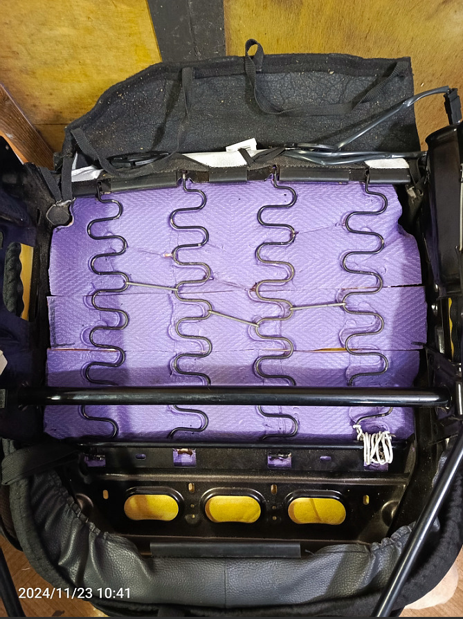 История закончилась, поменял пружины местами. Буду искать сиденье в хорошем состоянии с лифтом, возможно от других авто. — Nissan Almera V (G11/15)