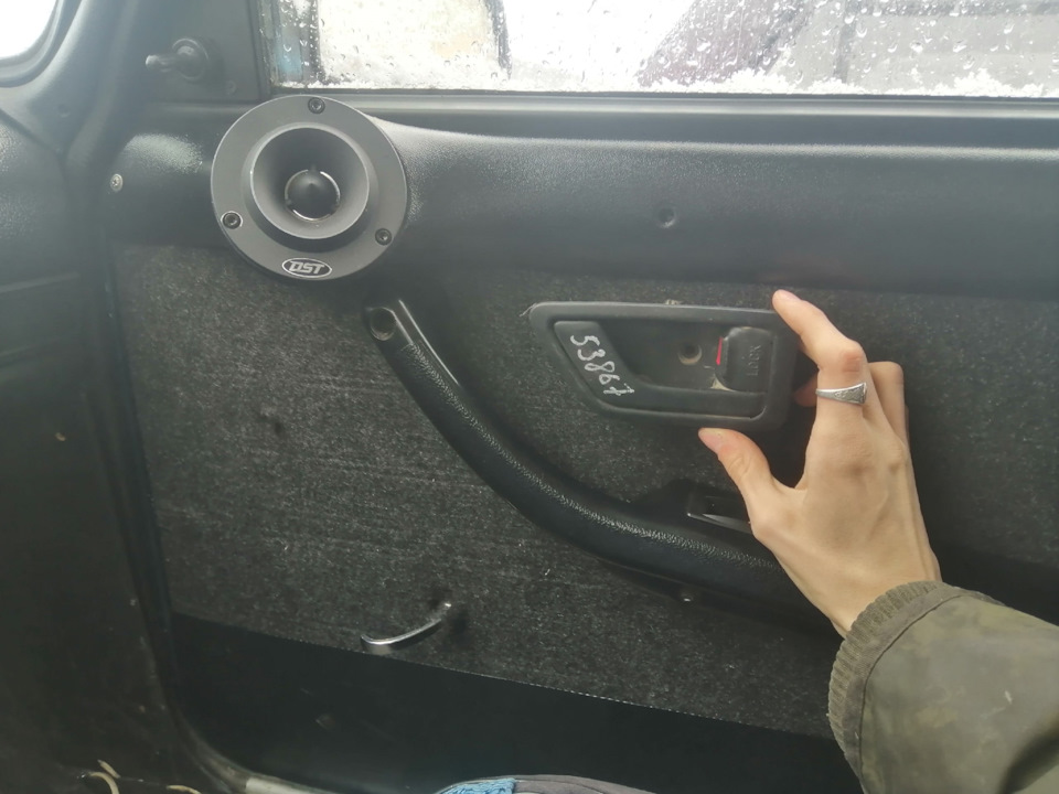 Установка салонных ручек открывания двери от Hyundai Getz в ВАЗ 2106 (Часть  1) — Lada 21065, 1,6 л, 1999 года | тюнинг | DRIVE2