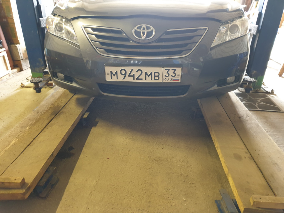 Устанавил рамки гос. номера "без рекламы" — Toyota Camry (XV40), 2,4 л ...