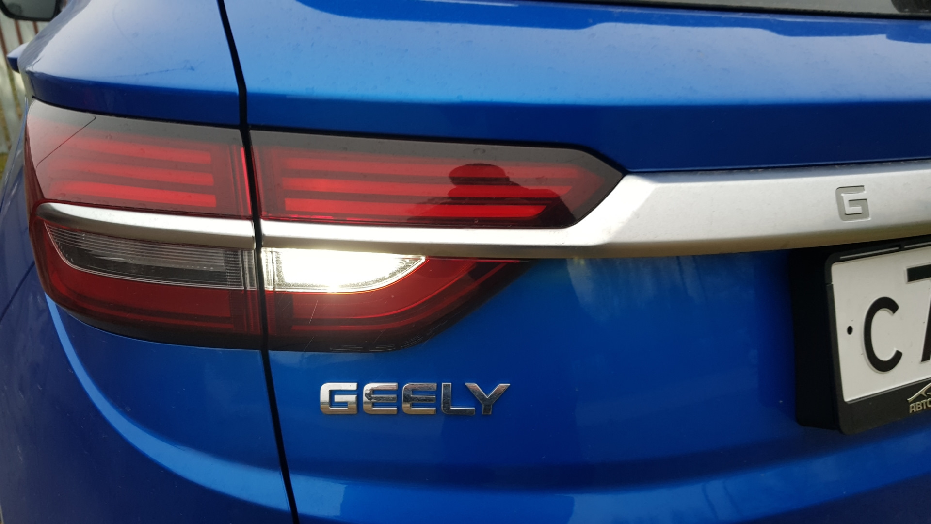 Фары coolray. Фара Geely Coolray. Спойлер Geely Coolray. Задний фонарь Geely Coolray.