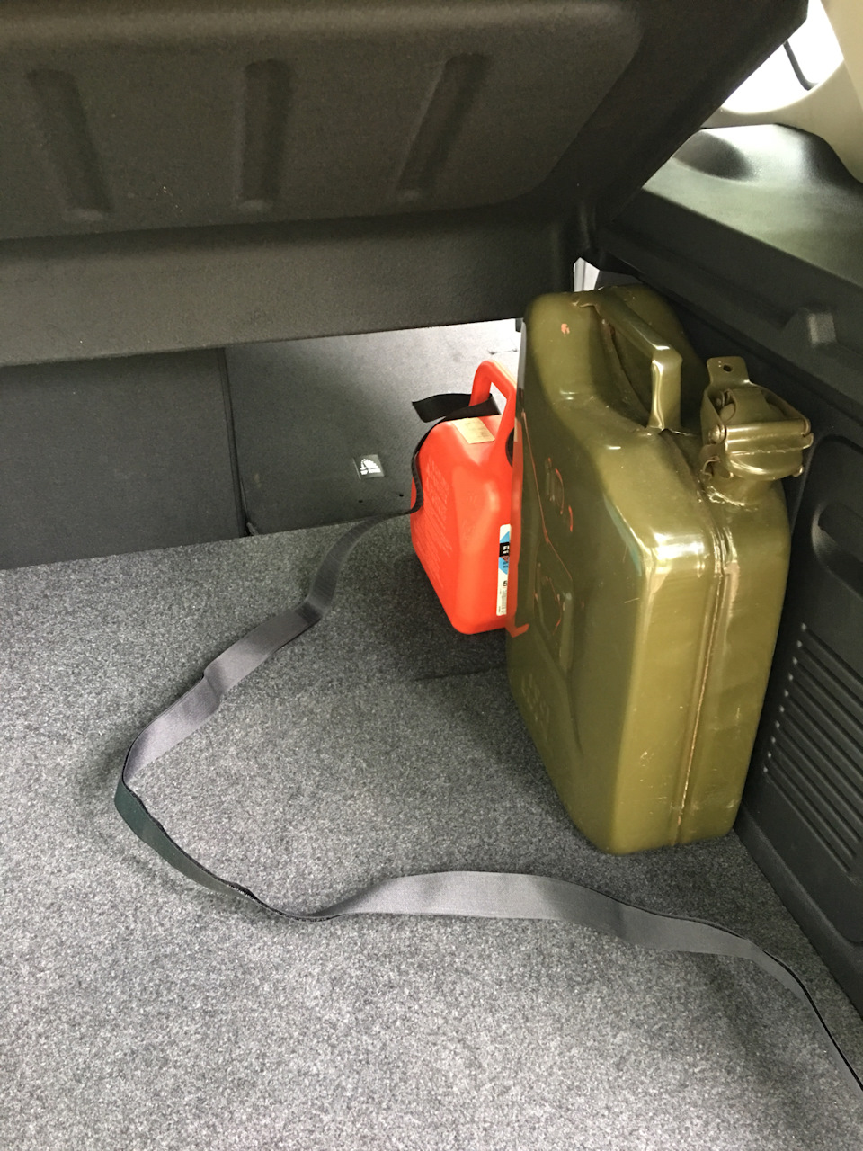Запись 52. Завершение работ в багажном отсеке Рено Каптур. — Renault ...