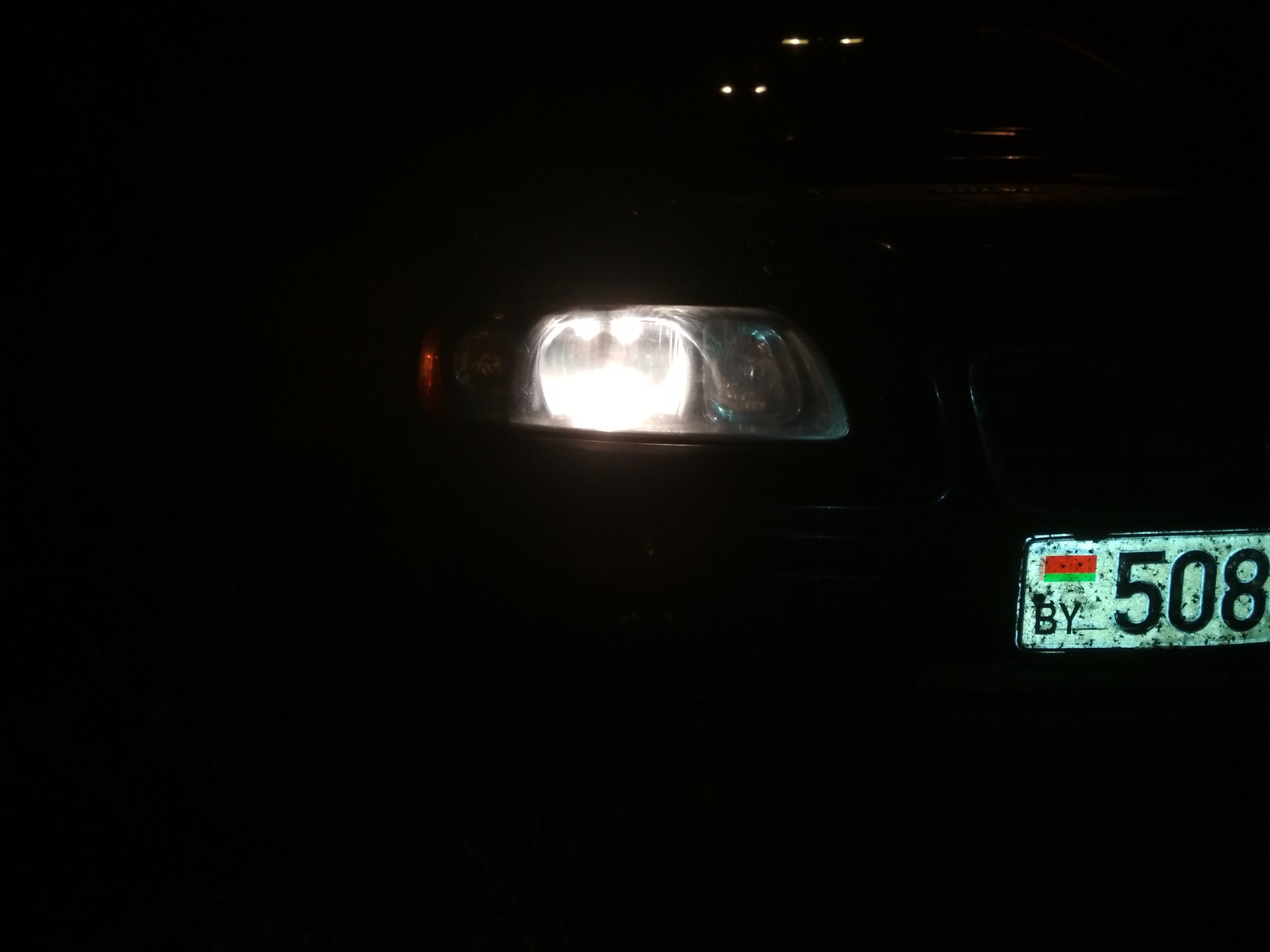 Галоген в габариты: Philips W5W BlueVision — Volvo S60 (1G), 2,4 л ...