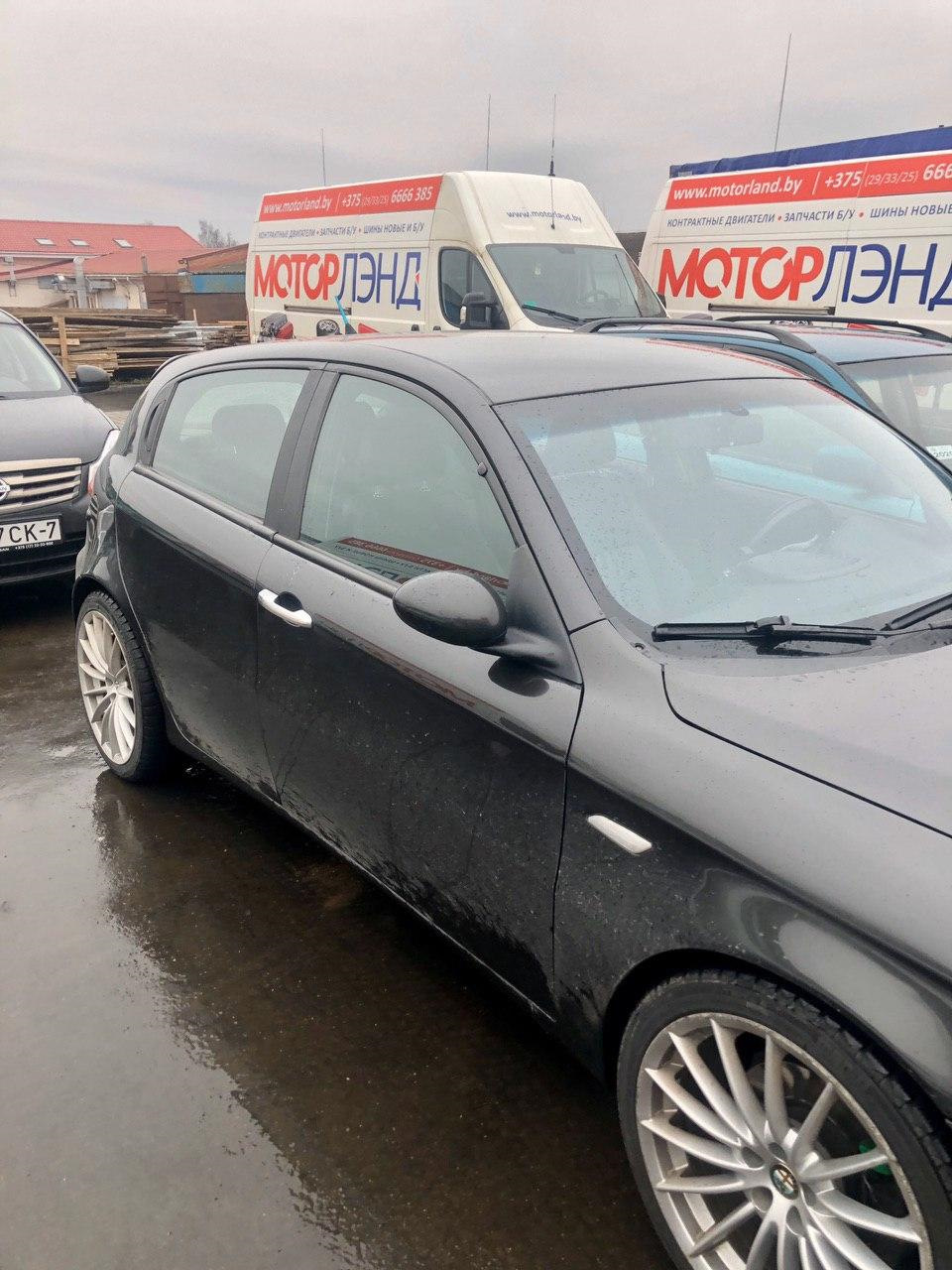 Треснул расширительный бачок 🤬 Замена — Alfa Romeo 147, 2 л, 2006 года ...