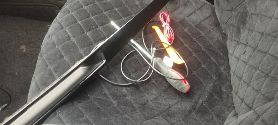 Aux фонит — Mazda 3 (1G), 1,6 л., 2006 года | автозвук | DRIVE2