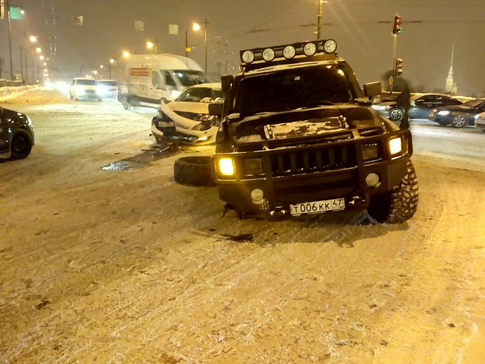 Hummer h2 дтп. Hummer h2 car crash. Hummer h2 car crash. Hummer h3 дтп. Hummer h2 дтп.