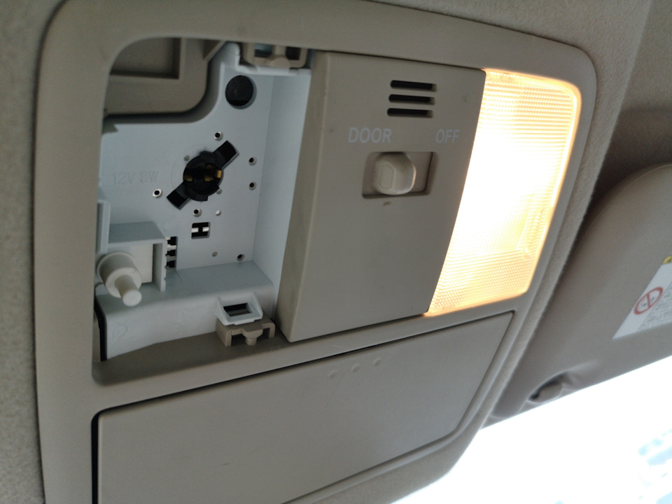 Замена лампочек в приборке. — Mitsubishi Lancer IX, 2 л, 2005 года ...