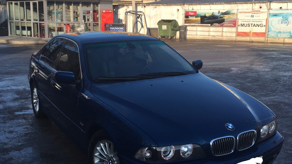 Трусит и дымит на холодную. — BMW 5 series (E39), 3 л, 2002 года ...