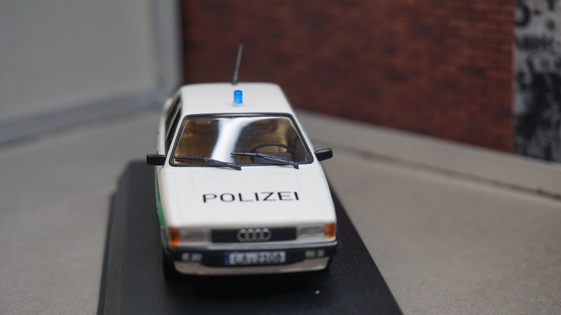 Audi 80 модель. Audi 80 Polizei.