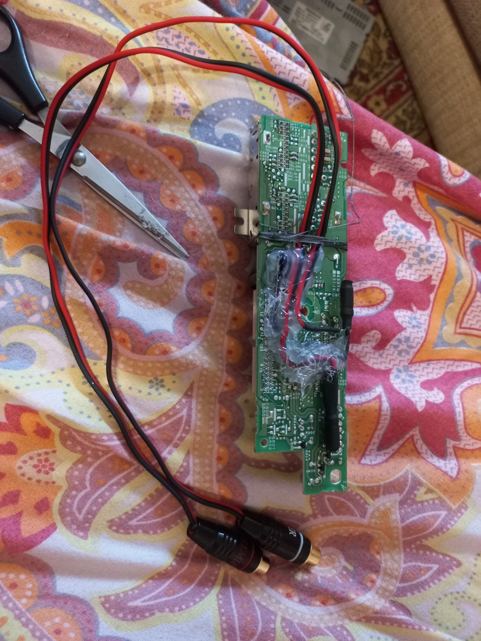 Линейные выходы со штатной магнитолы — Nissan Teana (J31), 2,3 л, 2006 ...