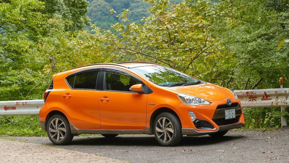 Toyota Aqua 1.5 гибридный 2015 | на DRIVE2