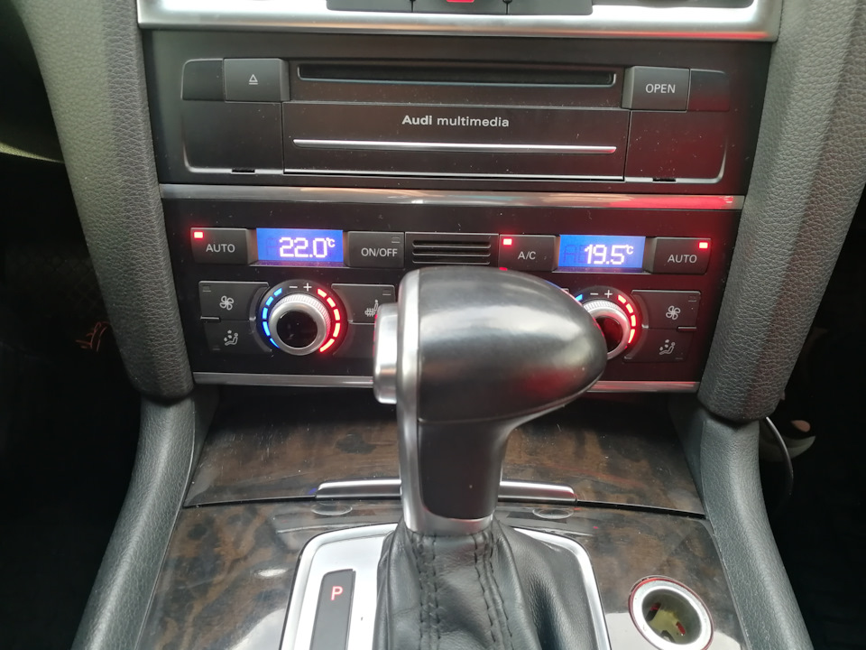 Фото в бортжурнале Audi Q7 (1G)