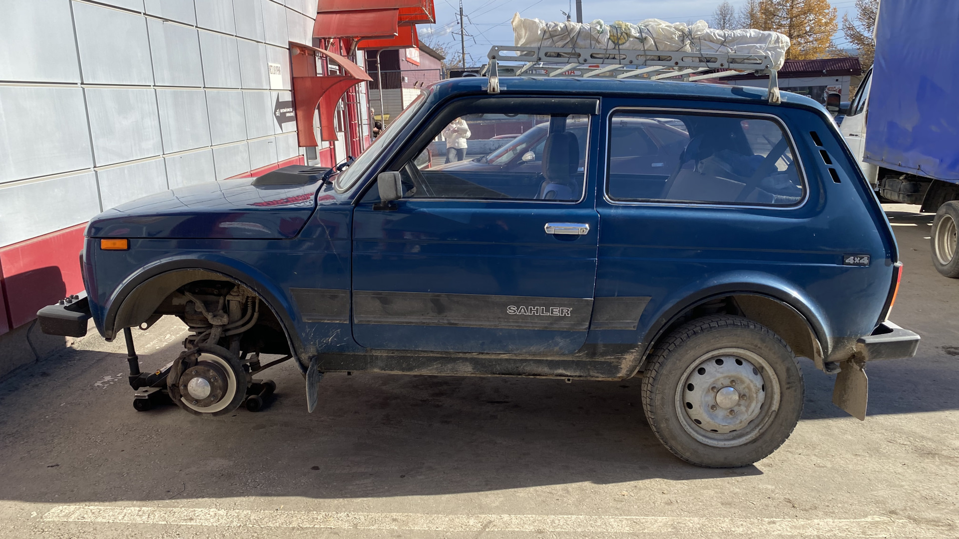 Lada 4x4 3D 1.7 бензиновый 2010 | Машина Папы на DRIVE2