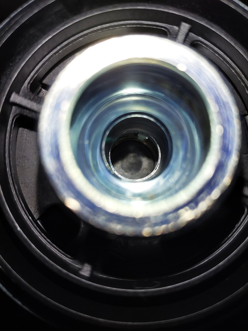 Визуально этот фильтр мало чем от МАННа отличается по качеству исполнения, только сетка внутри интересная — Skoda Yeti