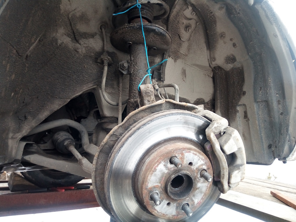 Порвался пыльник на внутренней гранате(заменил) — Toyota E120, 1,5 л ...