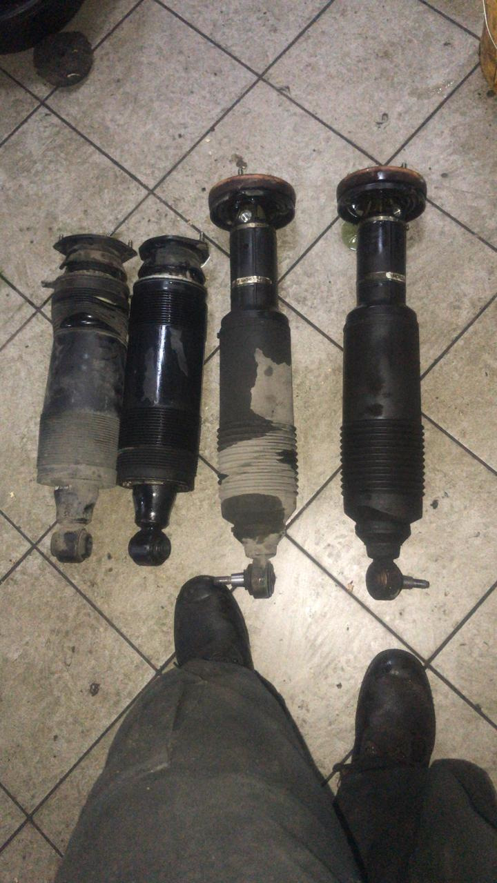 Стойки гидроподвески. Амортизатор гидравлический мерседес 124. Кран гидроподвески w123. Мерседес сл гидроподвеска. Гидроподвеска мерседес 220.