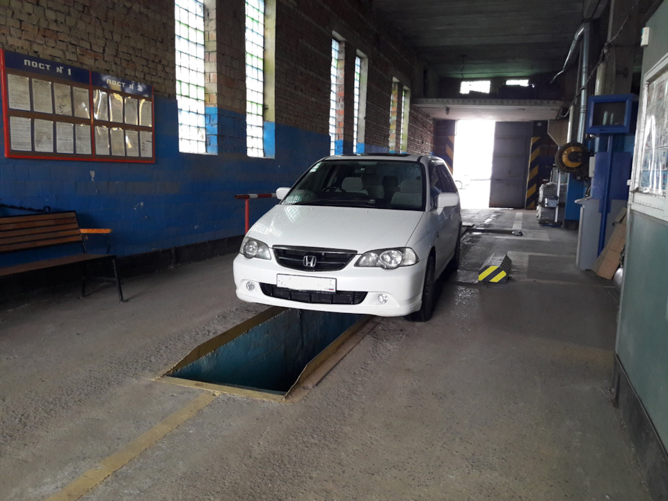 Сломана была регулировка зеркал — Volkswagen Bora, 1,6 л., 2001 года ...