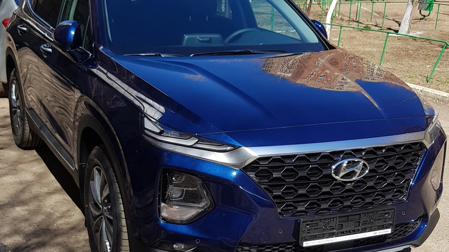 Santa fe 4g. Хендай Санта Фе 4. Hyundai Santa Fe 2019 синий. Hyundai Santa Fe 2019 антихром. Hyundai Santa Fe 2019 Tuning.