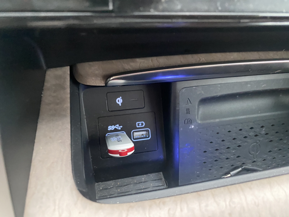 Вставлять сюда — Genesis GV80