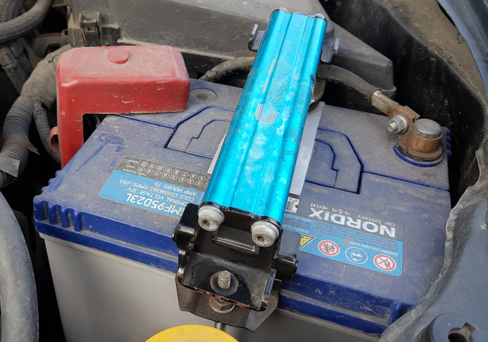 Крепление аккумулятора Cusco. — Subaru Impreza WRX (GH/GE/GV/GR), 2 л ...