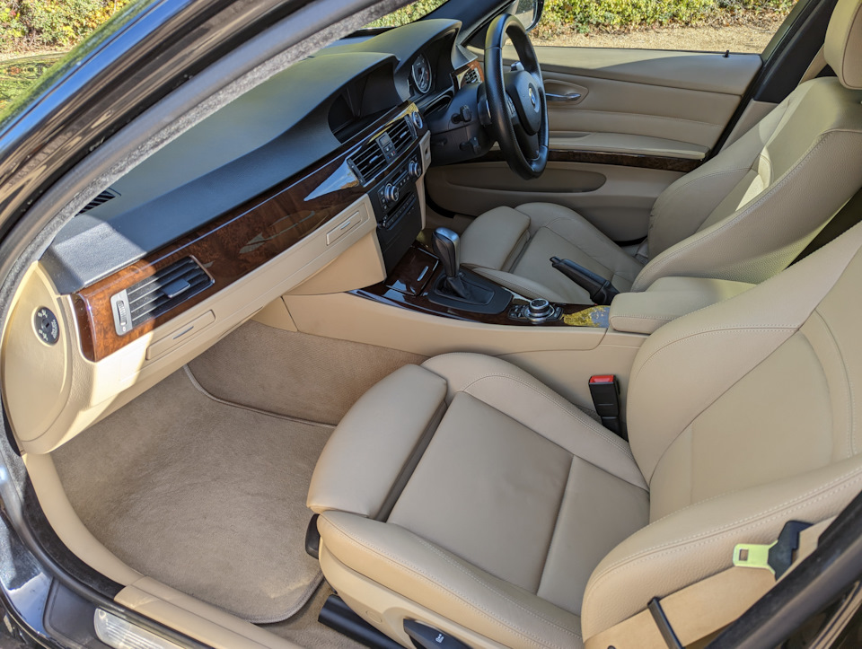Фото в бортжурнале BMW 3 series (E90)