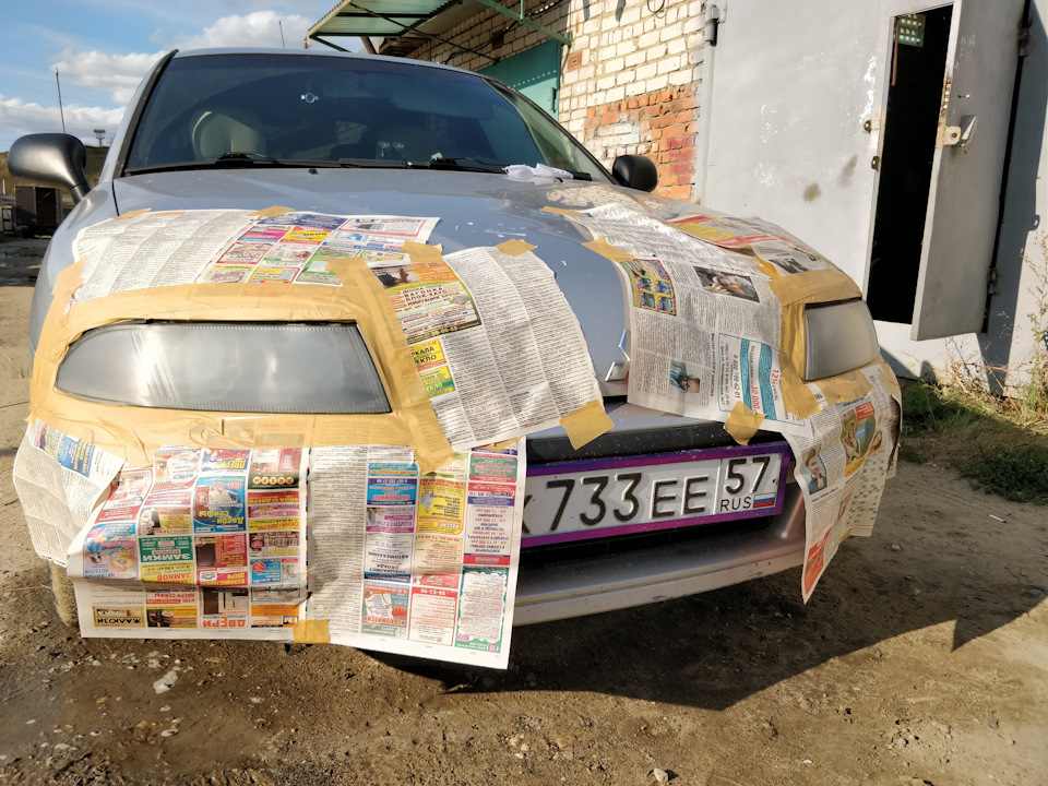 Полировка фар лаком и зубной пастой — Mitsubishi Carisma, 1,6 л., 2001 ...