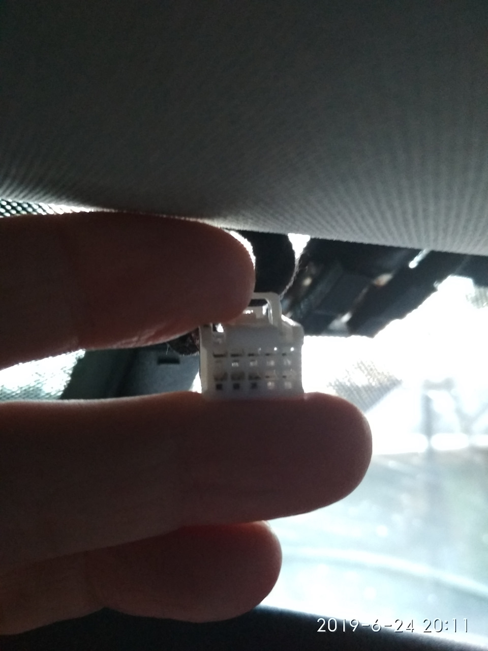 Подключение видеорегистратора и радар-детектора без "соплей" — KIA Ceed ...