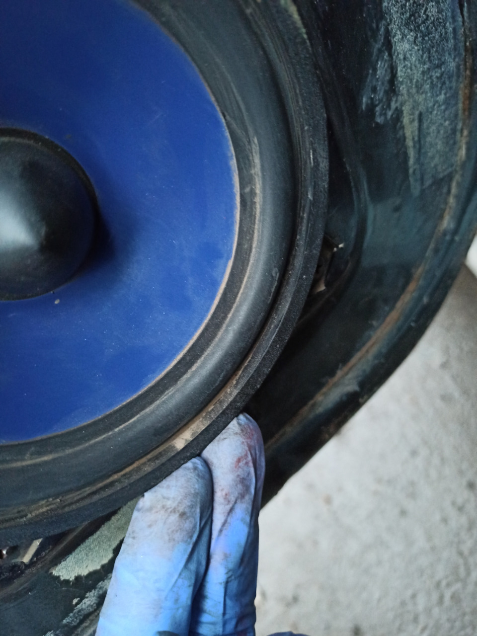 Треск динамика — Lada Приора седан, 1,6 л, 2008 года | автозвук | DRIVE2