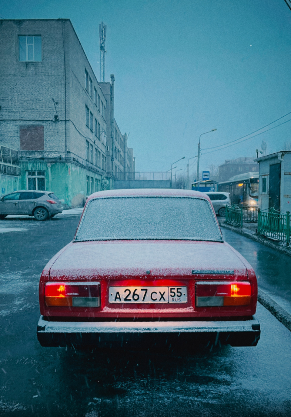 Фотография «Ну что за погода🤬. Днём тепло и сухо, а вечером снег. Омск one  l…»