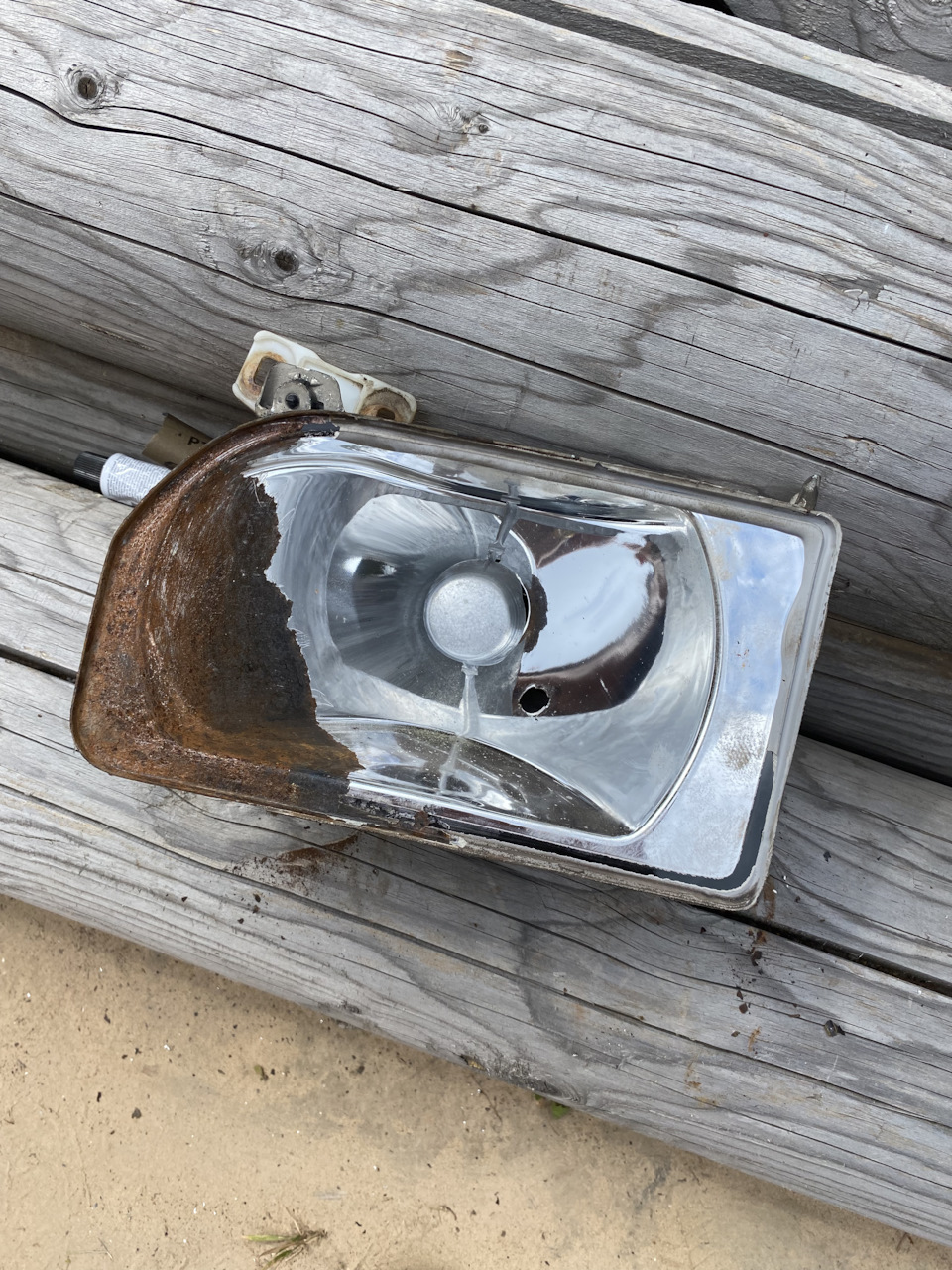 Полевая реставрация фары — Ford Escort Mk4, 1,3 л., 1987 года | своими ...