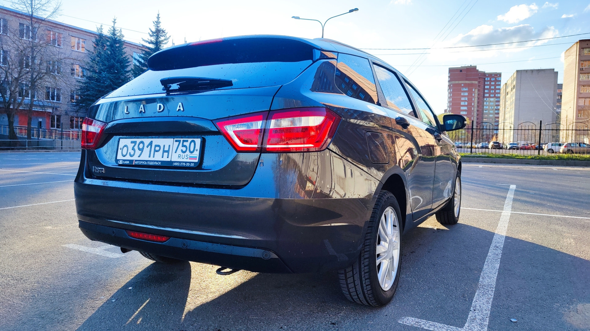 Lada Vesta SW 1.6 бензиновый 2017 | Дедов подснежник ❄🌹 на DRIVE2