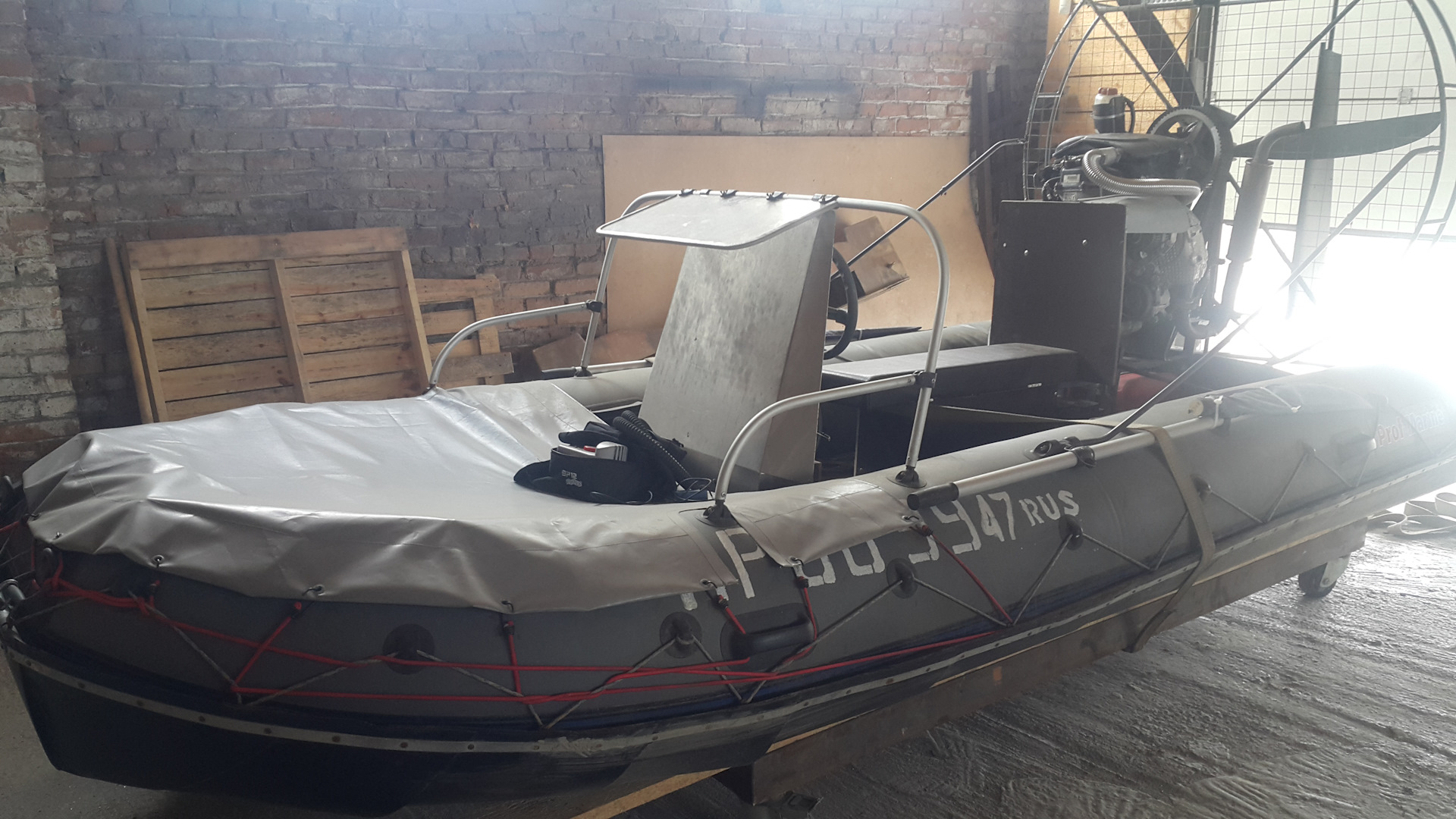 днище аэролодки. защита дна аэролодки. чешуя для аэролодки пе 500. днище аэролодки.