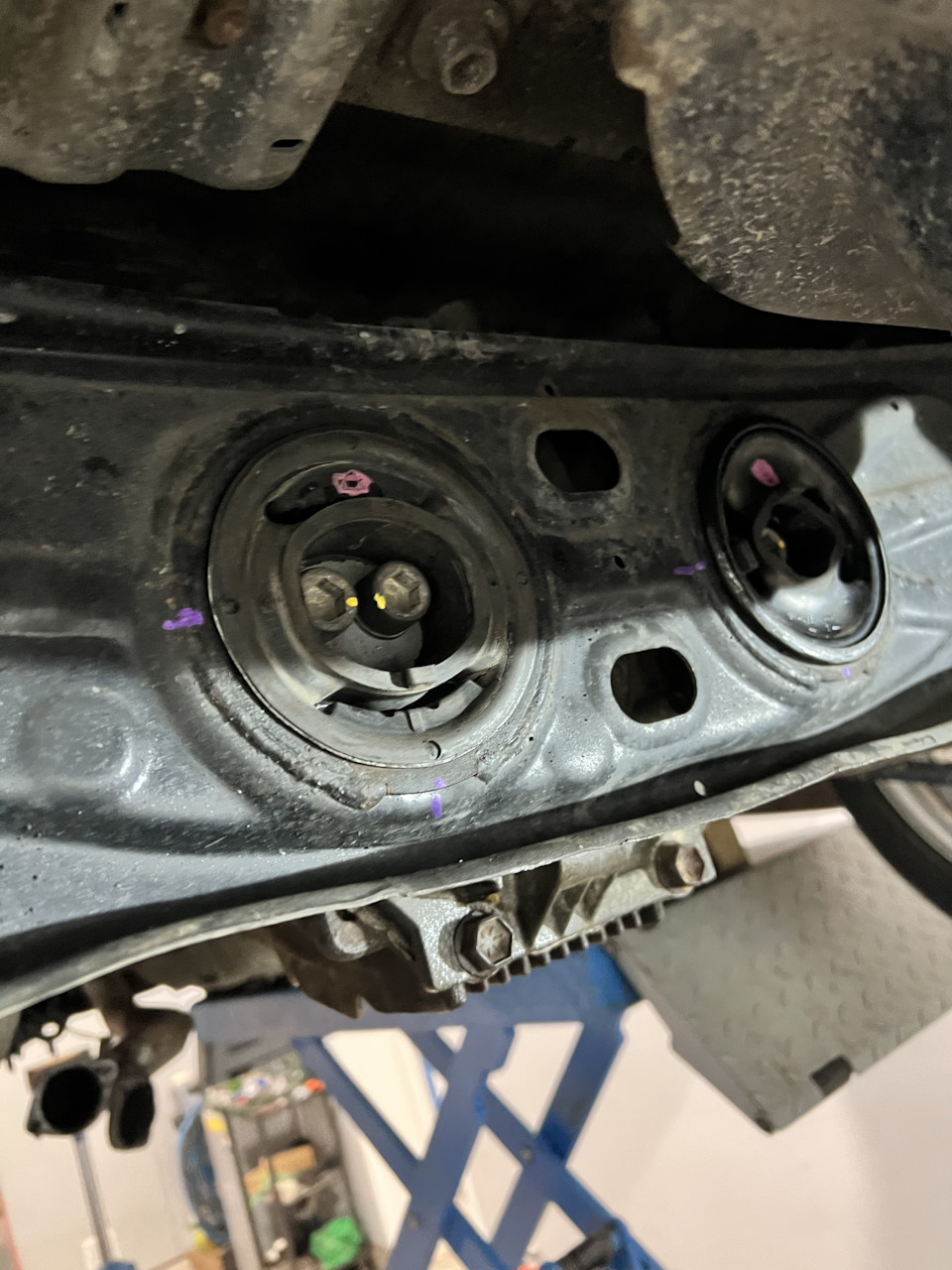 Новые на месте) — Toyota Supra (80)