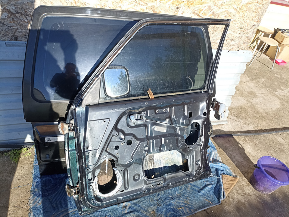Продам двери Митсубиси Паджеро 2 на Mitsubishi Pajero (2G). Б/у | 2 000 ...