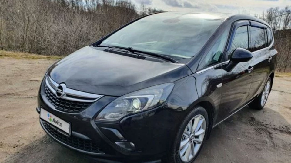 Opel Zafira Tourer панорамная крыша