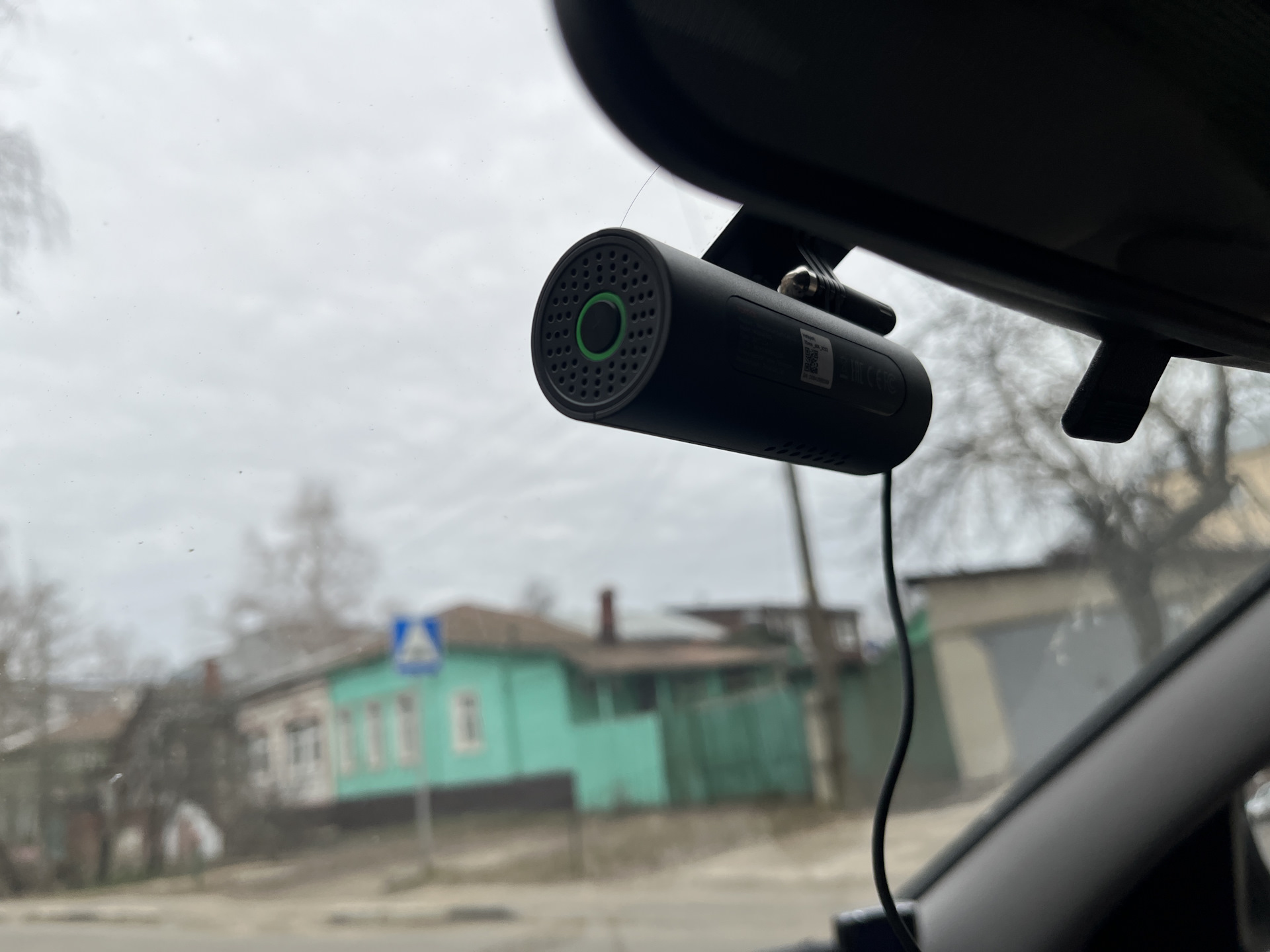 Крепление держатель для видеорегистратора 70mai dash cam на присоске на шарнире