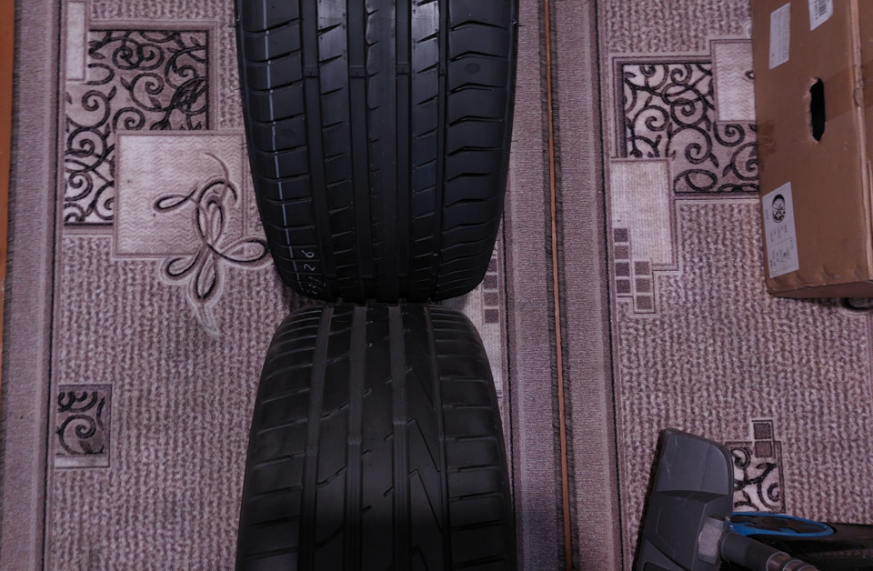 Сверху Triangle, снизу Hankook — Audi A4 (B7)