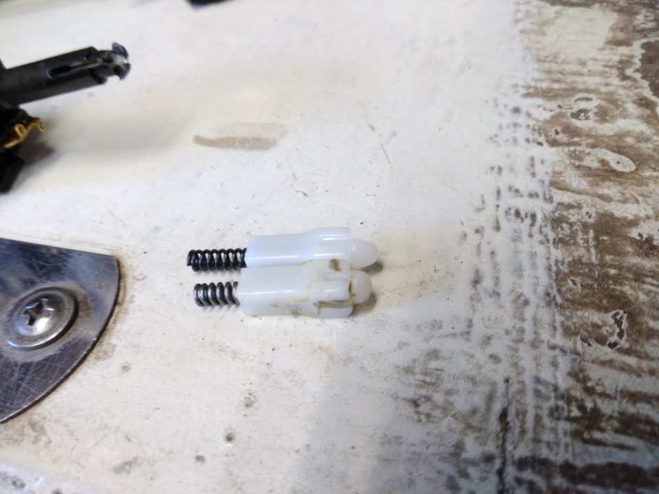 Ремонт подрулевого переключателя (поворотника) Пежо 307 — Peugeot 307 ...