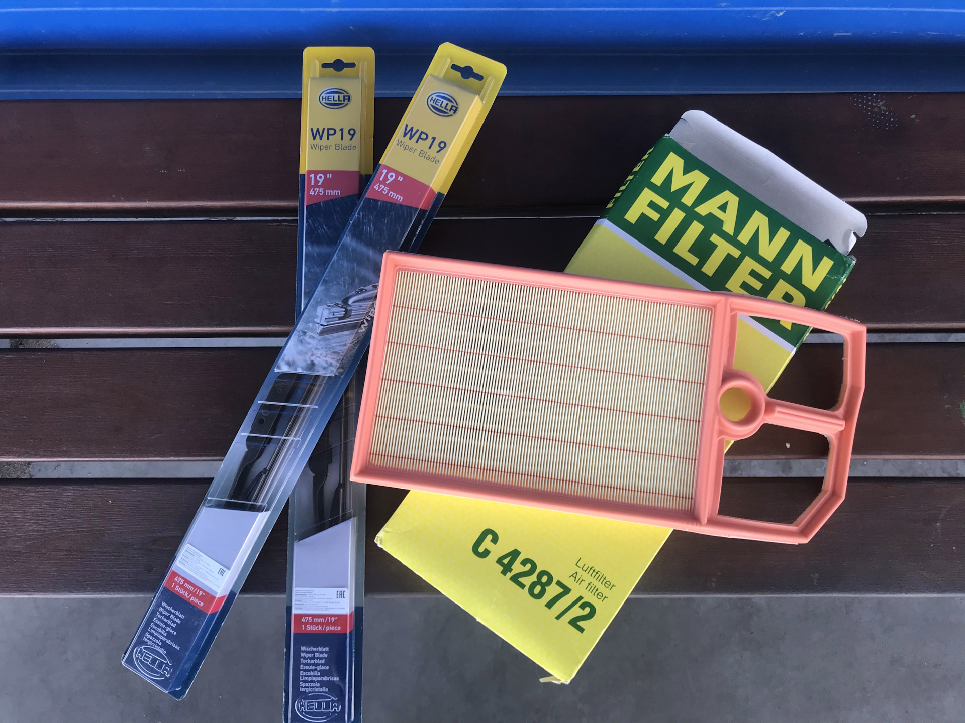 Замена свечей, воздушного фильтра, щёток стеклоочистителя VW POLO MK3 ...