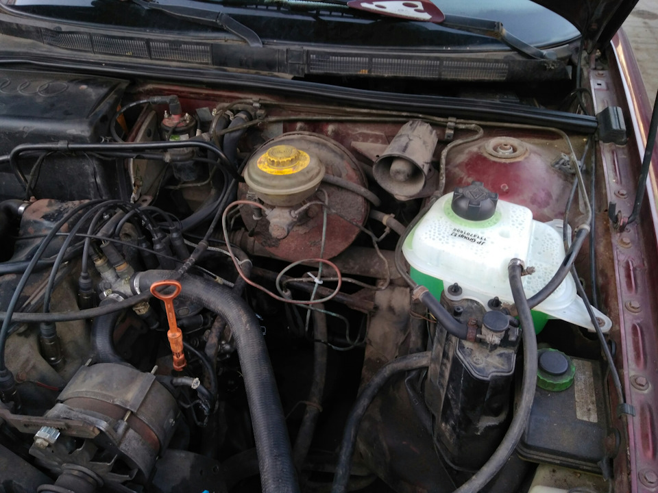 Бачок ОЖ — Audi 80 (B3), 1,8 л, 1990 года | своими руками | DRIVE2