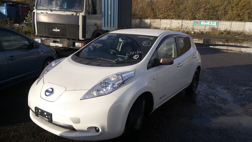 Nissan leaf комплектации