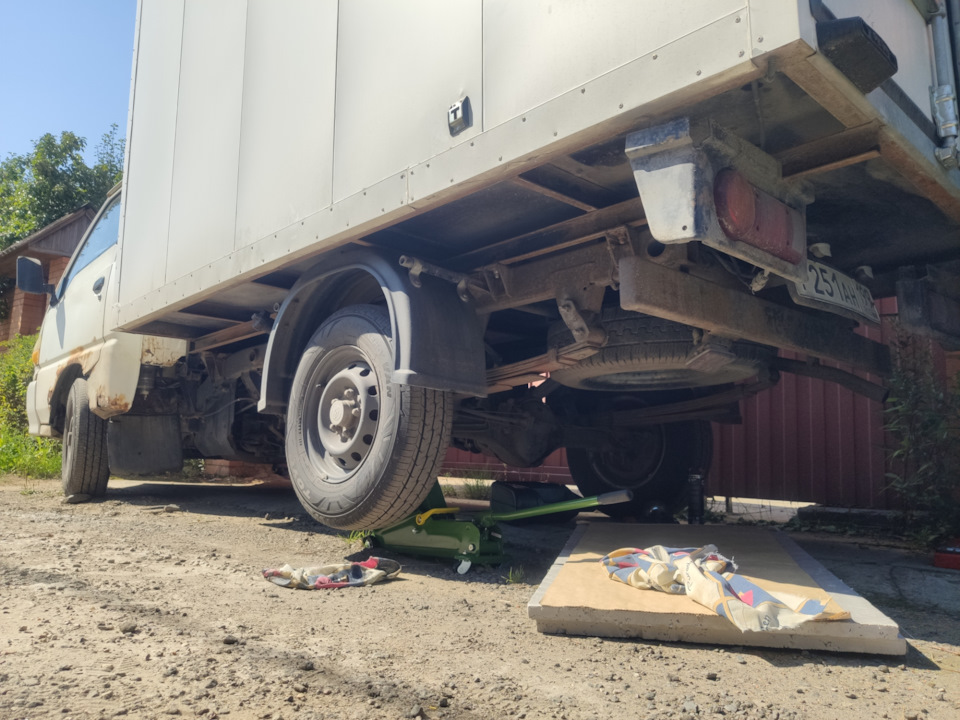 Новое масло в мост и КПП, новый домкрат Ствол — Hyundai Porter (3G), 2 ...