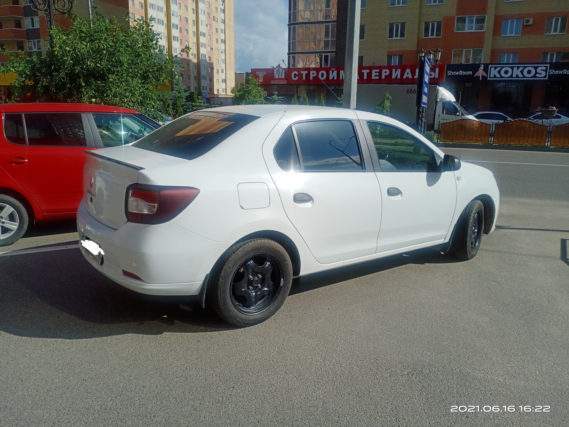 белый пар (воздух) из воздуховодов — Renault Logan (2G), 1,6 л, 2014 года |  наблюдение | DRIVE2